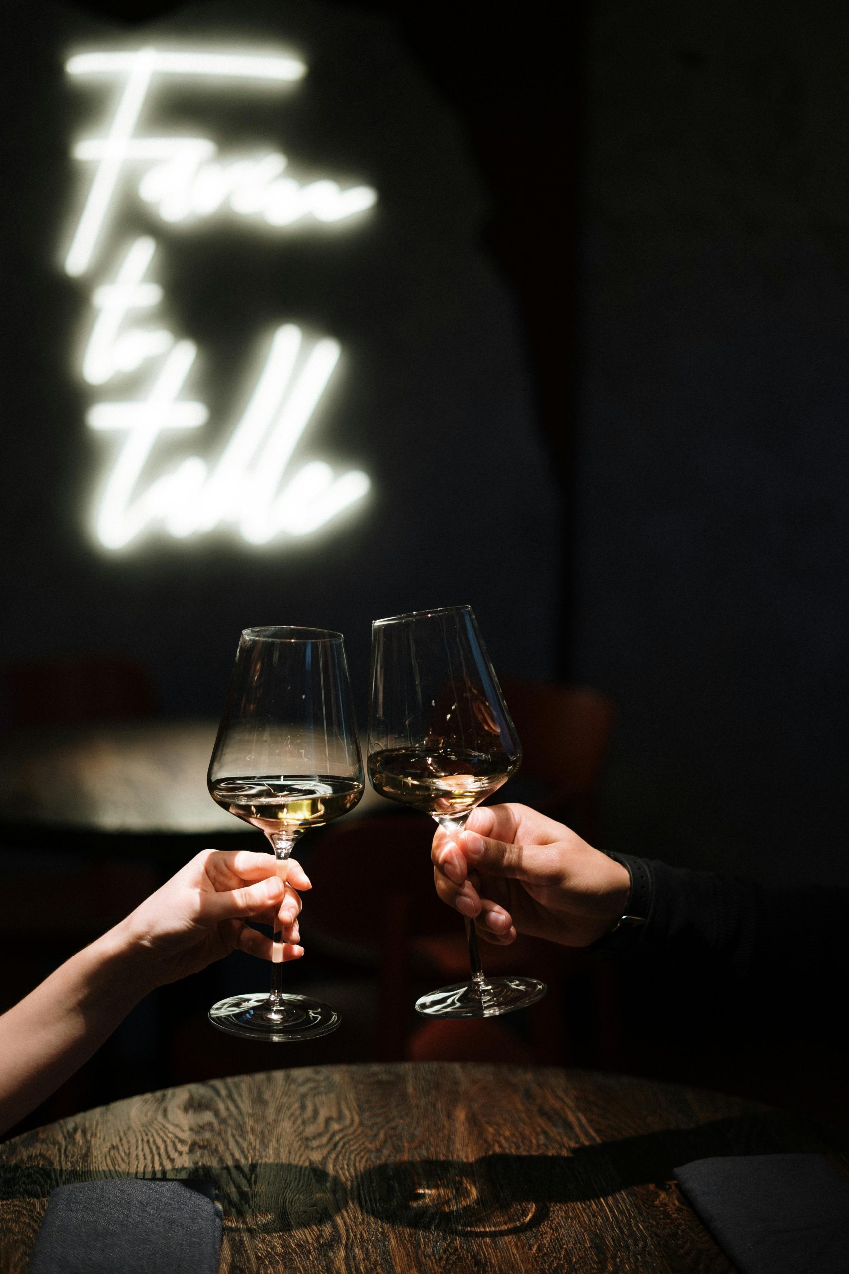 What you need to know about safe online dating?